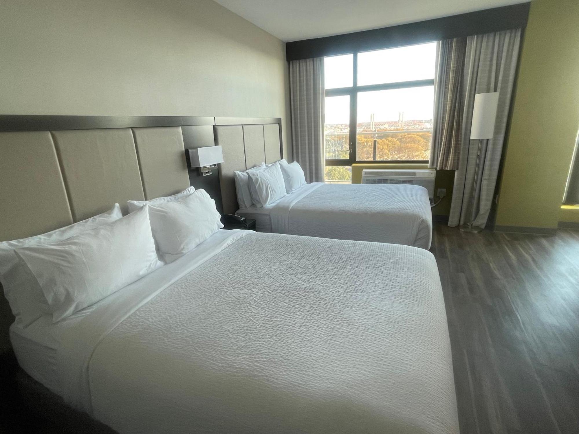 Holiday Inn Express Long Island City E - New York By Ihg Dış mekan fotoğraf