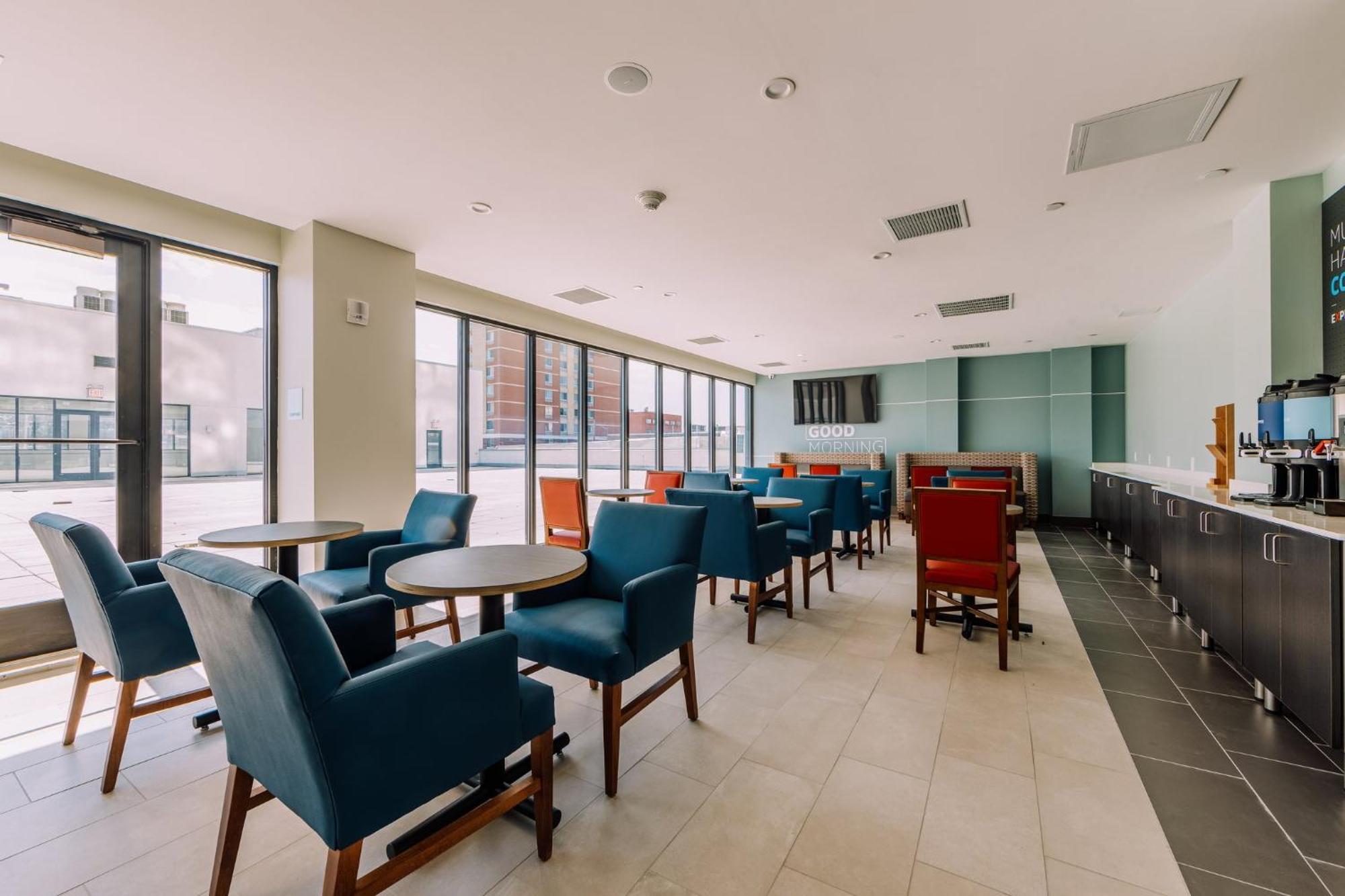 Holiday Inn Express Long Island City E - New York By Ihg Dış mekan fotoğraf