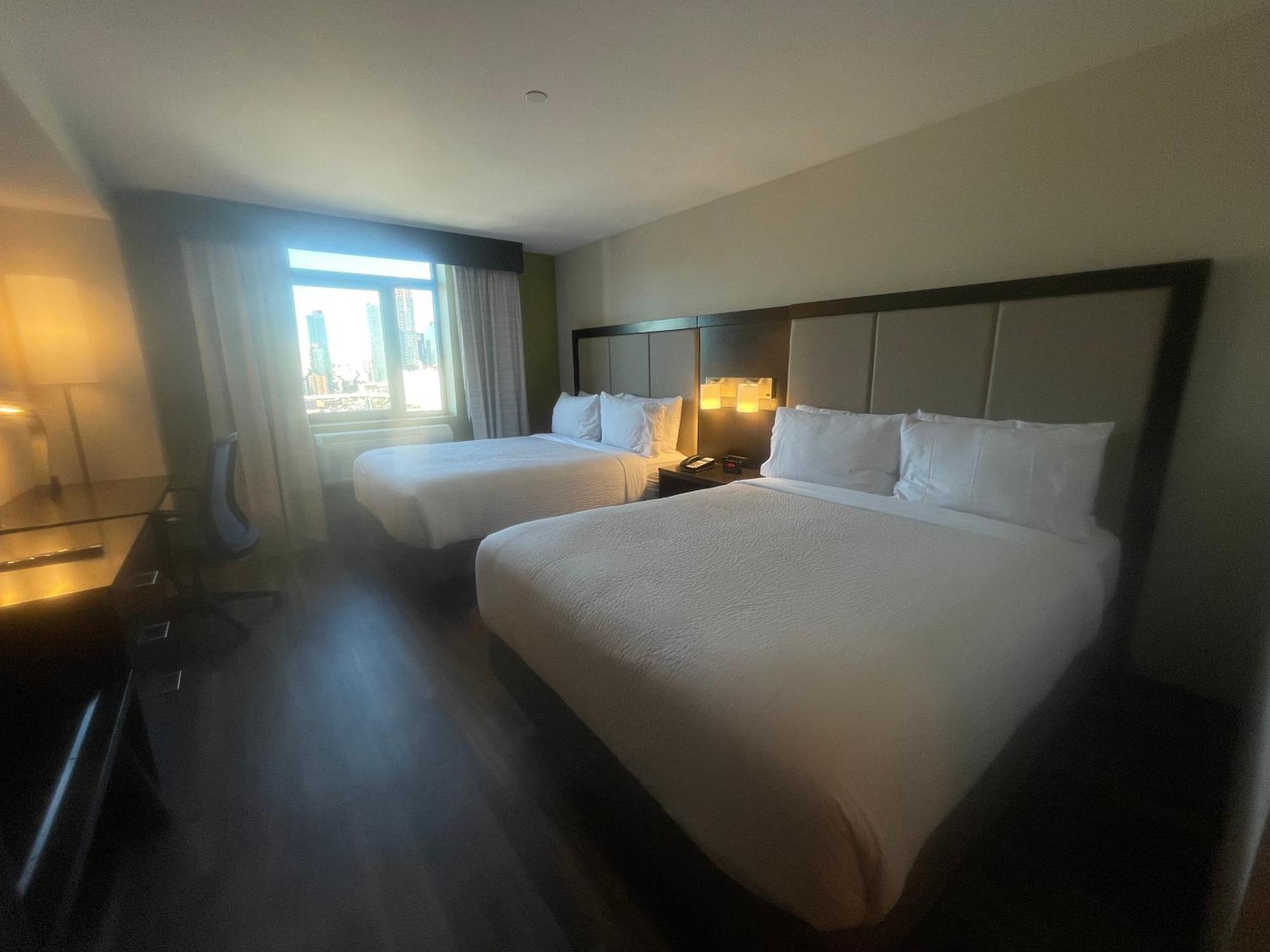 Holiday Inn Express Long Island City E - New York By Ihg Dış mekan fotoğraf