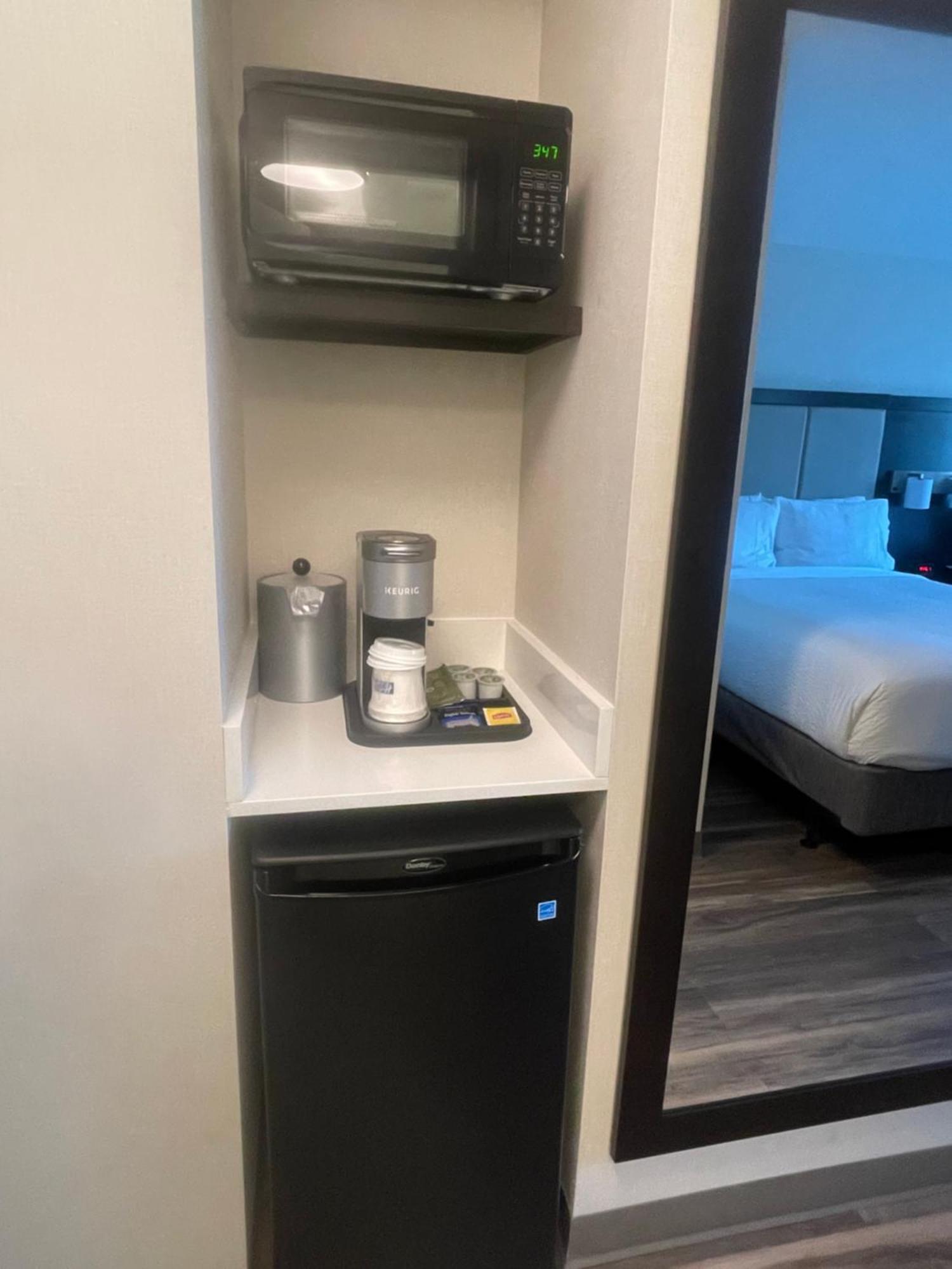 Holiday Inn Express Long Island City E - New York By Ihg Dış mekan fotoğraf